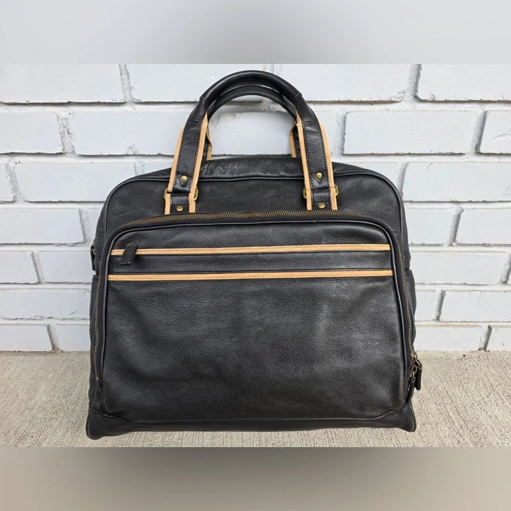 Levenger Black Leather Briefcase / Laptop Bag – 17” Wide